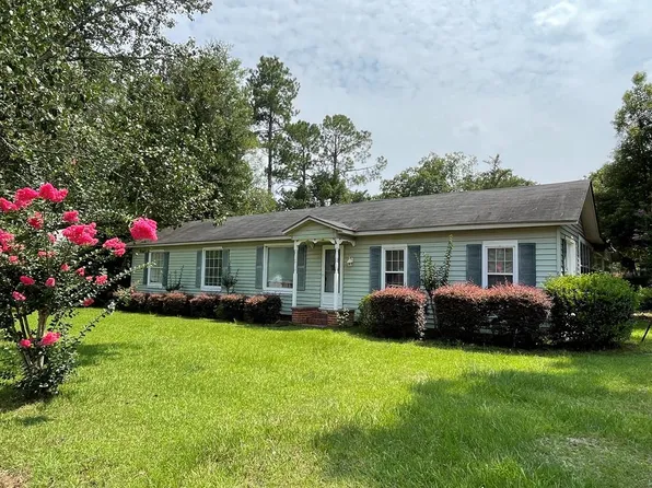 406 Chism Ave, Nashville, GA 31639