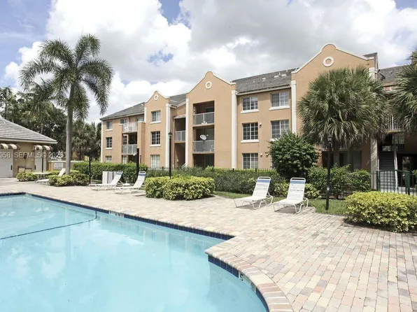 711 SW 111th Way APT 202, Hollywood, FL 33025