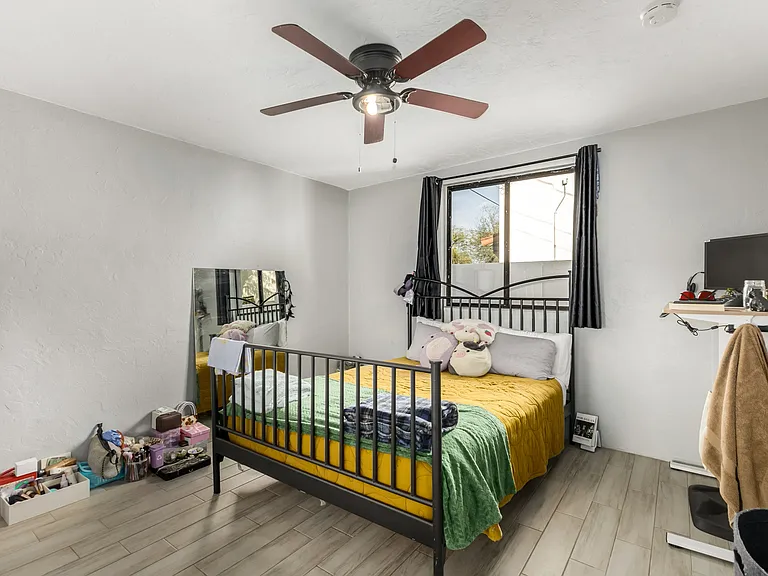 2321 E 6th St #2 — Photo 7