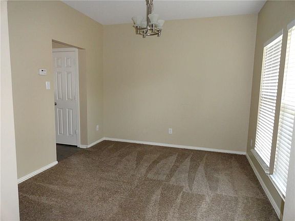 3rd image of 10170 Cedar Lake Dr