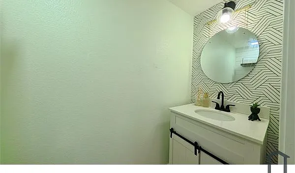 16948 Corner Hill Ct — Photo 12