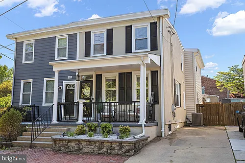1503 N Scott St Photo 1