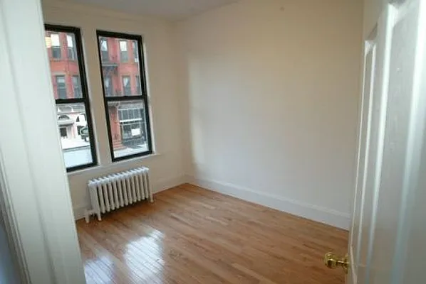 Rented by Realty Collective | media 4