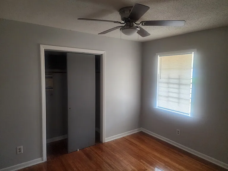 3323 Brevard Dr — Photo 4