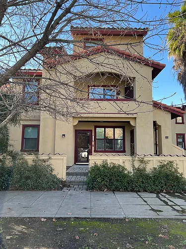 304 V St Photo 1