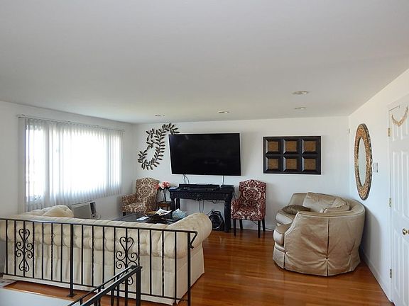 5th image of 507 Quincy Shore Dr #507