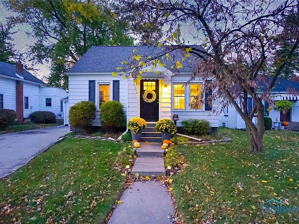 1st image of 405 W Wayne St