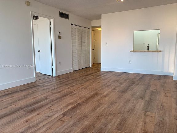 2nd image of 16751 NE 9th Ave APT 603