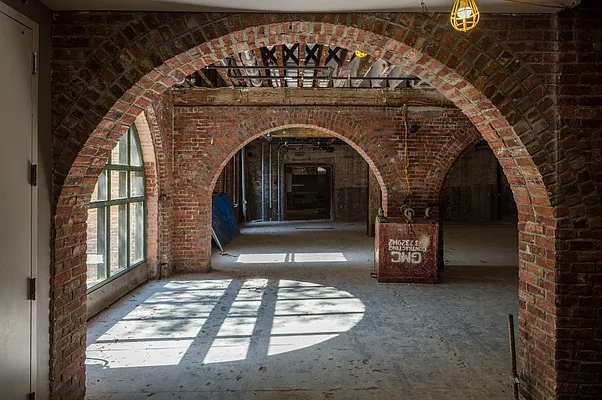 Sold by Sotheby's International Realty | media 19