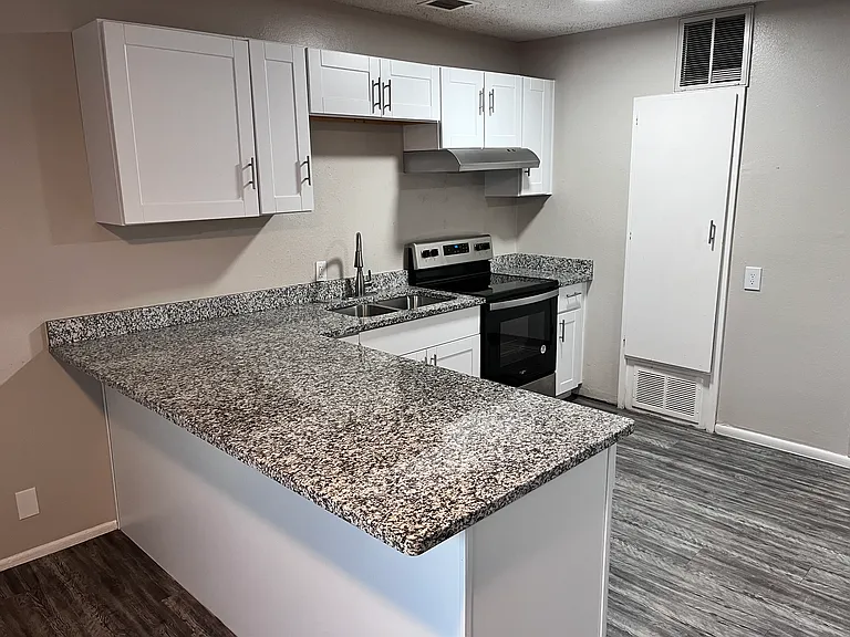 3461 N Geronimo Ave — Photo 2
