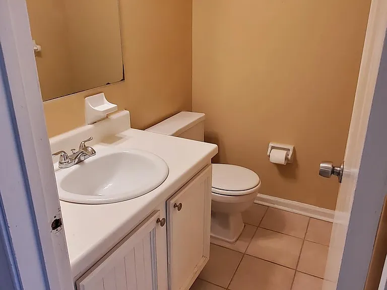 4765 Greenlaw Dr — Photo 6
