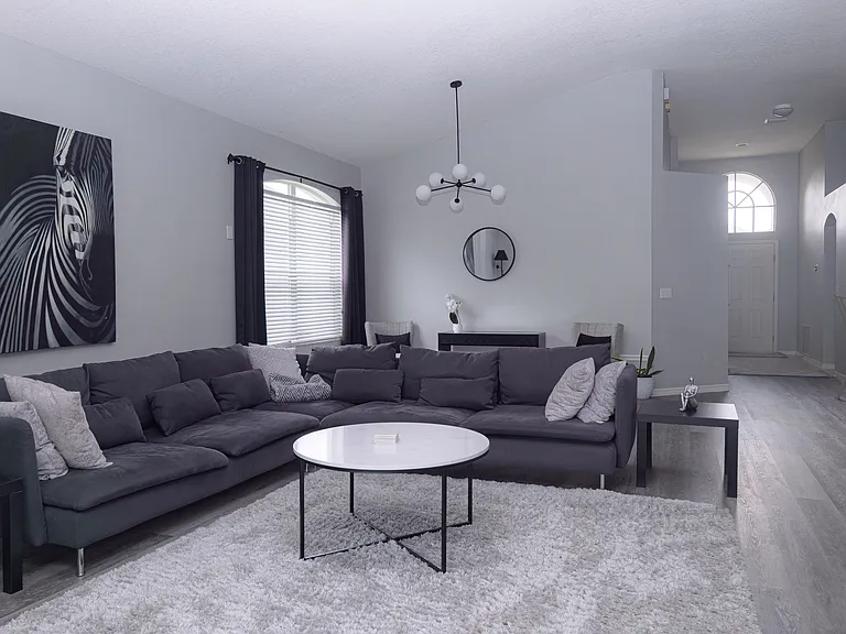 1637 Maximilian Dr — Photo 3