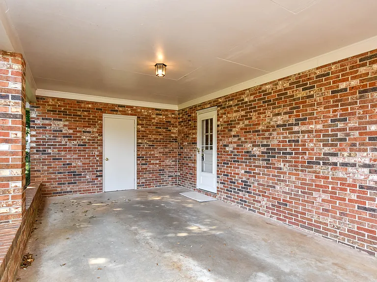 619 Heathwood Dr — Photo 29