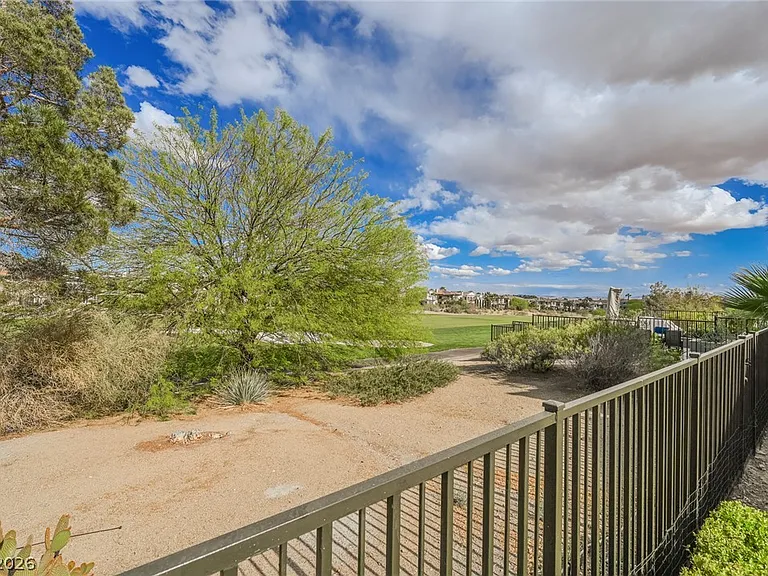 2062 Country Cove Ct — Photo 52