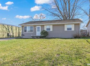 2142 Catalina Ln, Springfield, IL 62702