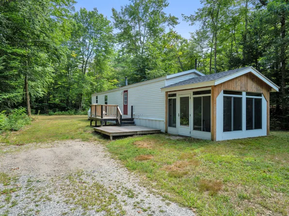 64 Cumberland Street, Cornish, ME 04020