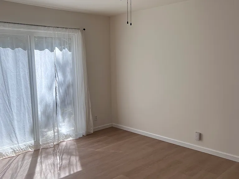 1230 Burkette Dr — Photo 8