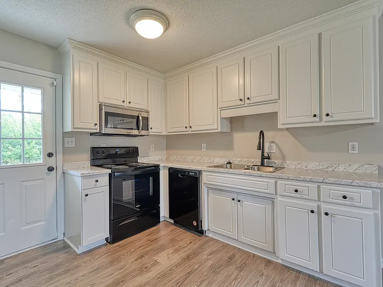 321 Sugar Ridge Rd #321 — Photo 8