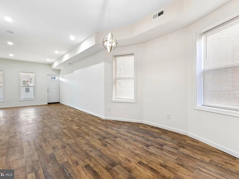 3324 Edmondson Ave — Photo 11