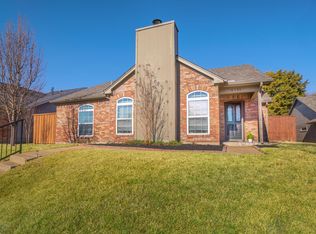 8130 Old Moss Rd, Dallas, TX 75231