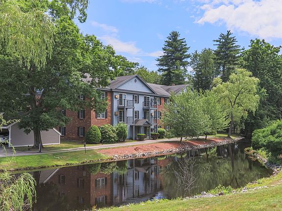 3rd image of 16 Northbrook Drive #1605