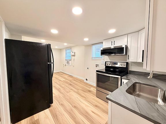 5th image of 433 Lindsay St #B