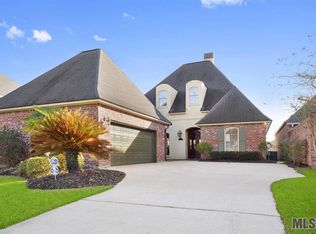 11026 N Shoreline Ave, Baton Rouge, LA 70809