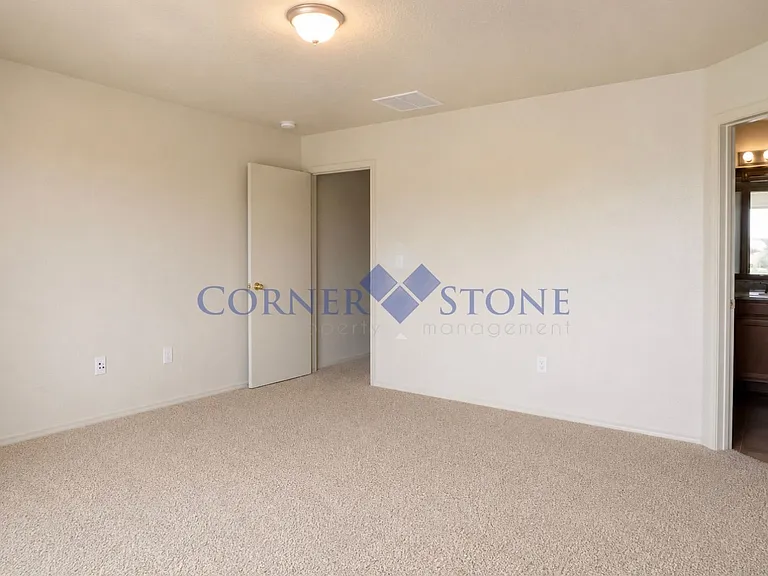 2678 N Kelsan Ave — Photo 10