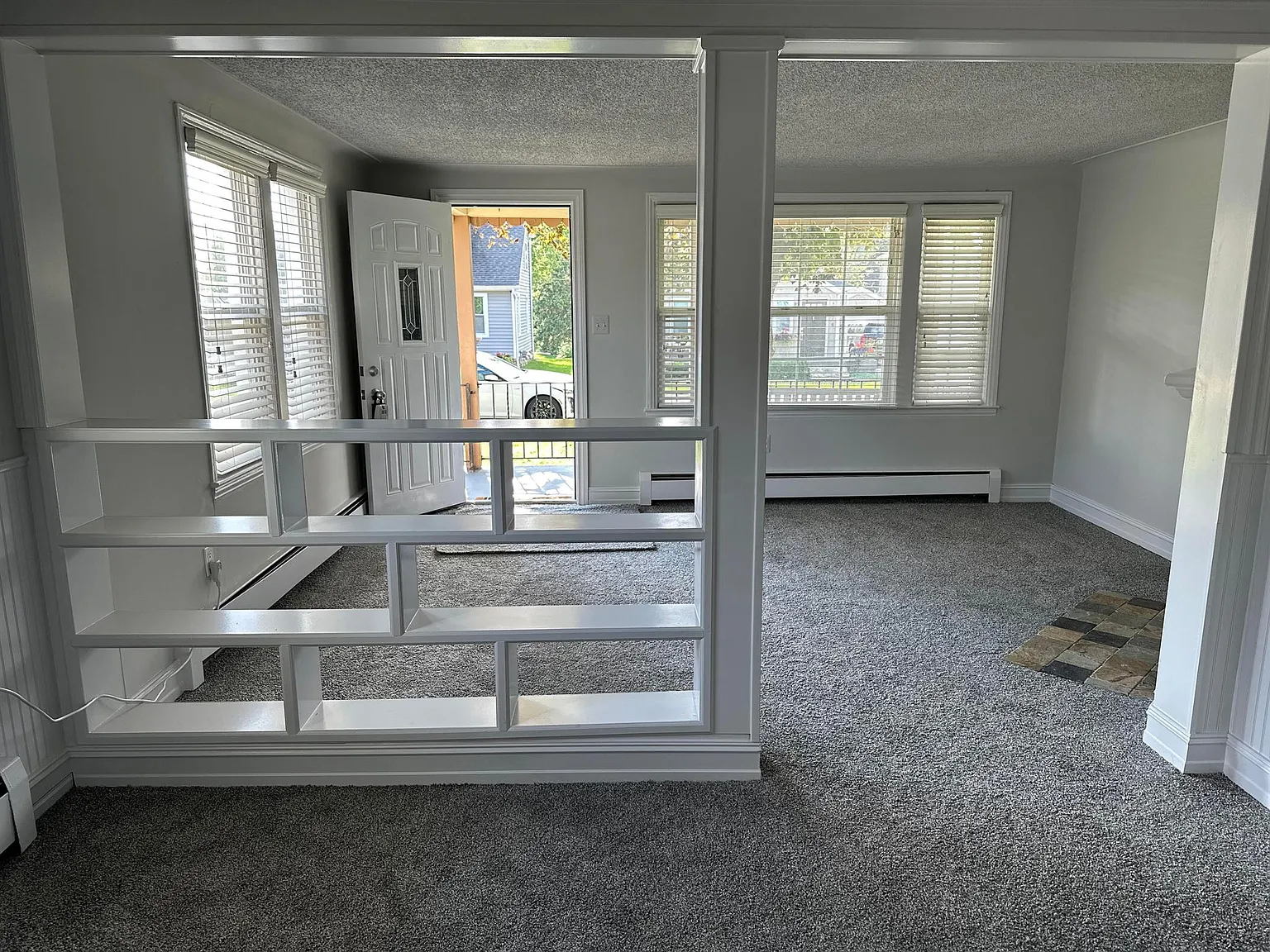 3 bed, 1.0 bath, 1036 sqft, $1,750 — Photo 3