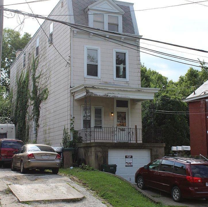 2nd image of 1122 Rosemont Ave