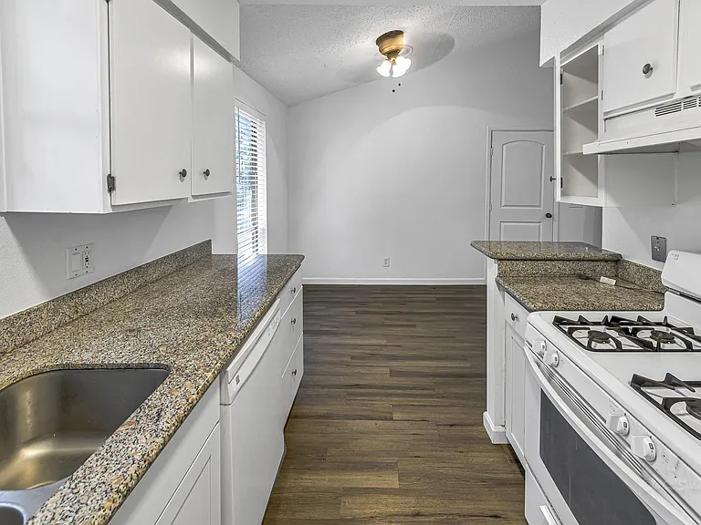 32B E Rivercrest Dr — Photo 15