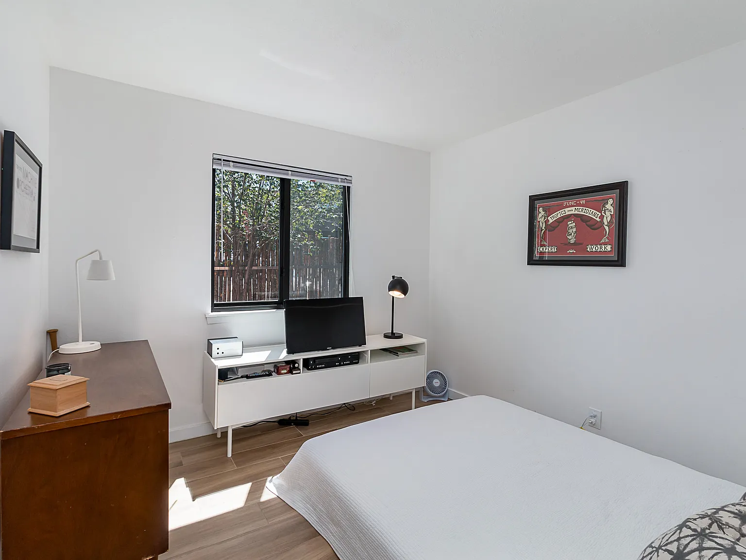 2 bed, 850 sqft, $1,840 — Photo 3