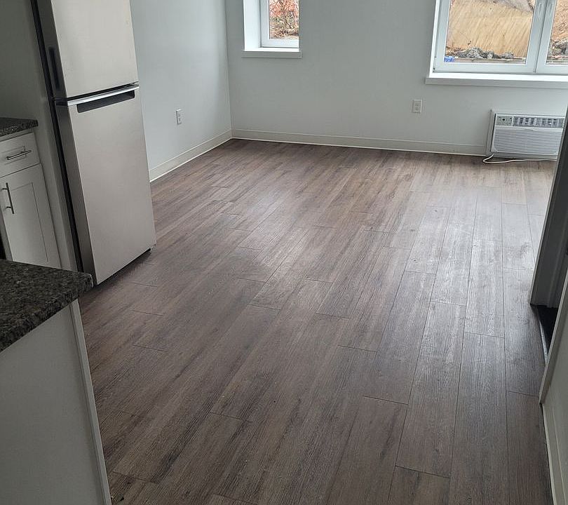 2nd image of 5824 N 13th St #409