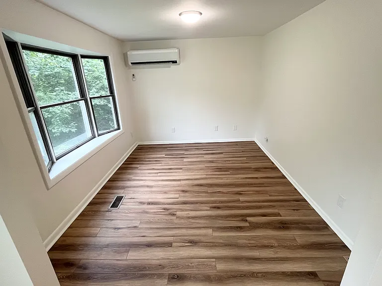 76 Gilliver Rd — Photo 12