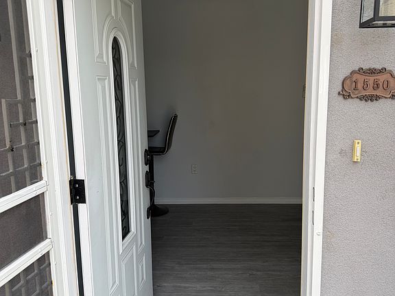 4th image of 1550 S Ellsmere Ave
