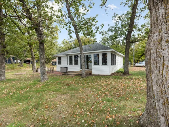 7014 107th Ave, Clear Lake, MN 55319