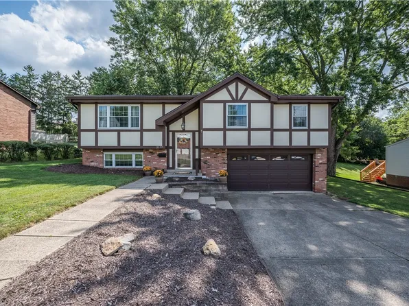 2577 N Lightwood Ave, Bethel Park, PA 15102