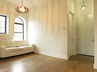 Rented by Rennit Inc.