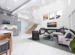 1100 Como Lake Ave, Coquitlam, BC V3J 3N8