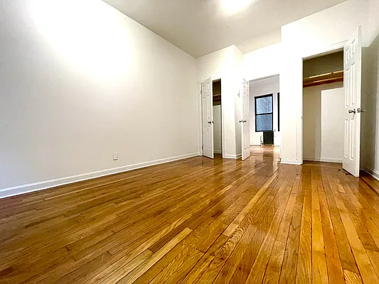 Rented by R New York | media 7