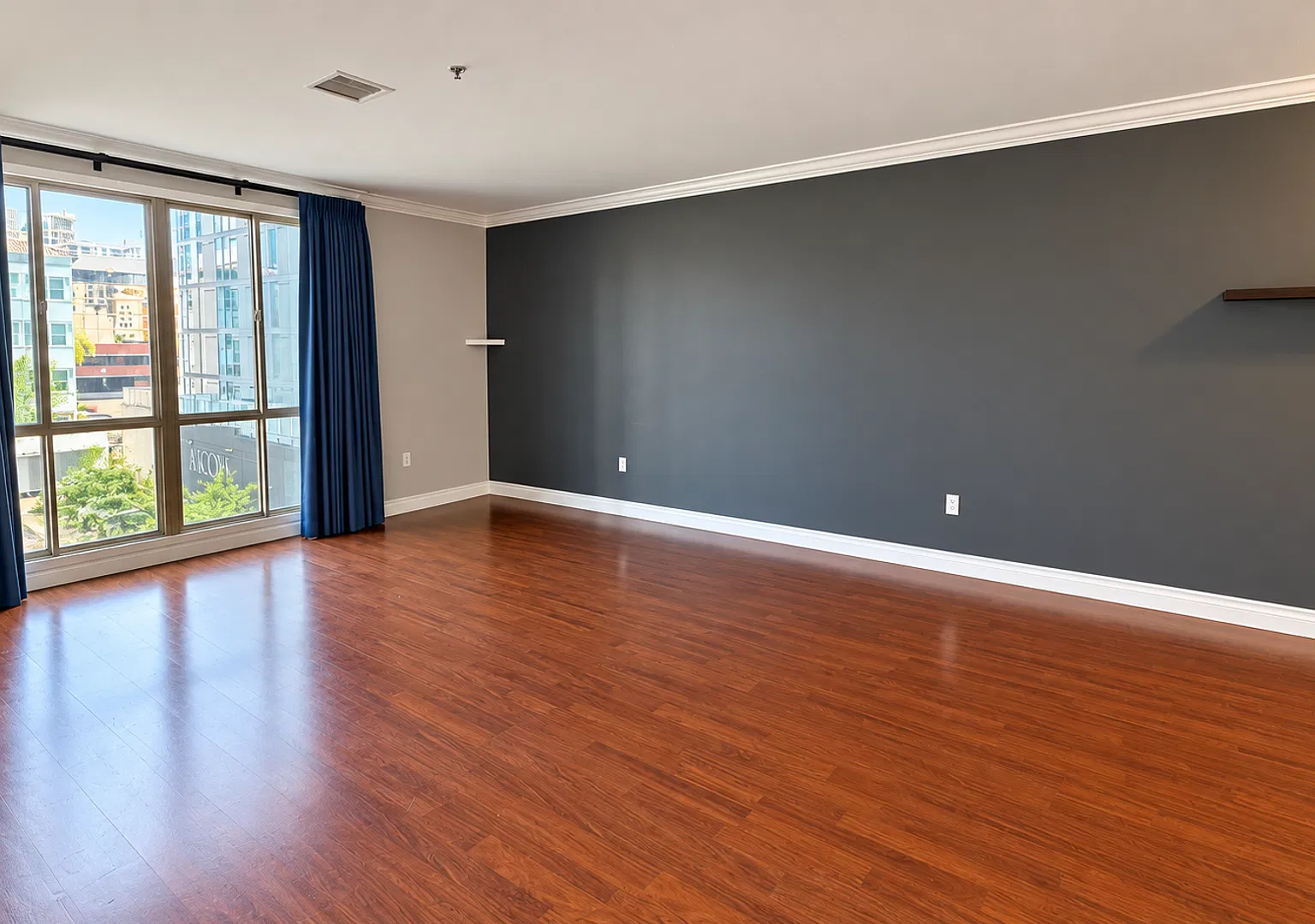 Spacious 1-Bedroom at Piazza Palermo with Parking & Resort-Style Amenities — Photo 4
