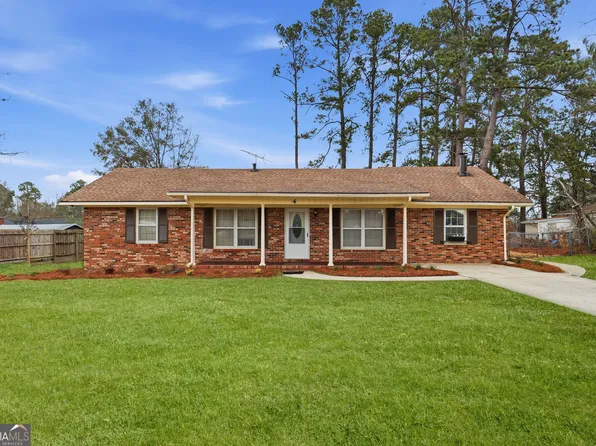 4 Forest Ave, Portal, GA 30450