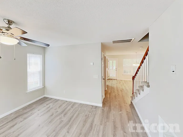 4828 Lighthouse Ct — Photo 3