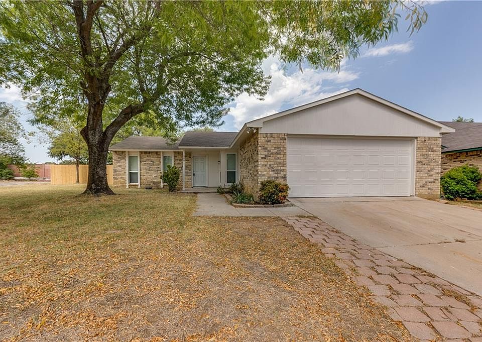 1st image of 3901 Mulberry Ln