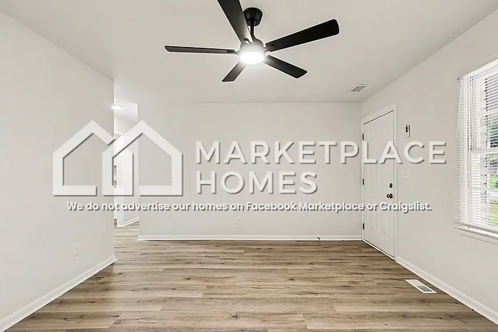 3713 Stanford Cir — Photo 8