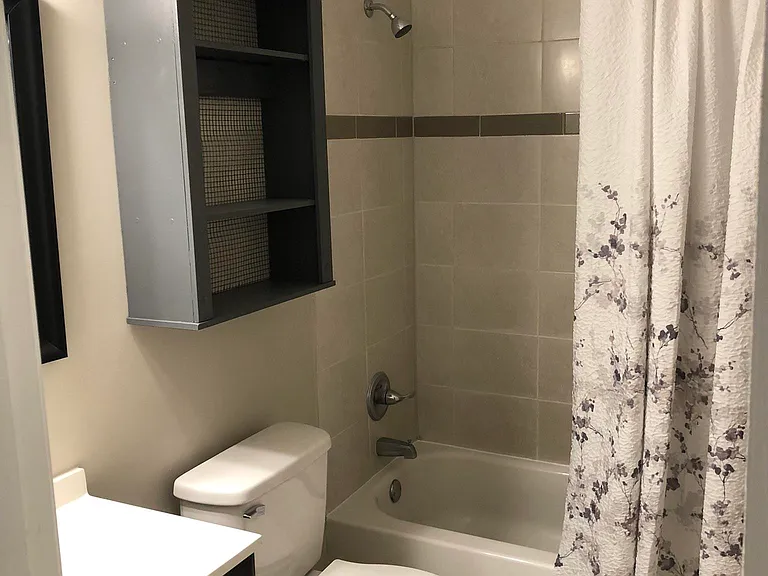3542 Douglass Ave — Photo 14