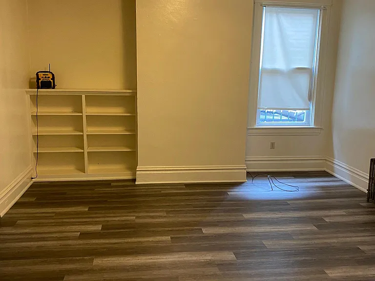127 Seminary Ave #1 — Photo 2