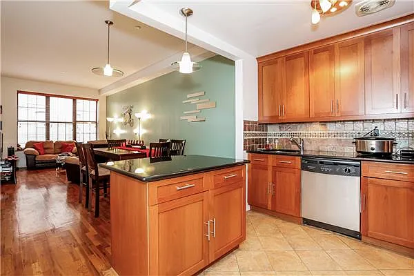 Rented by Avenue Sotheby's International Realty | media 2