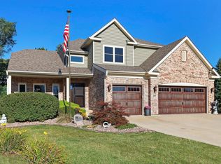 500 Ridgewood Dr, Antioch, IL 60002