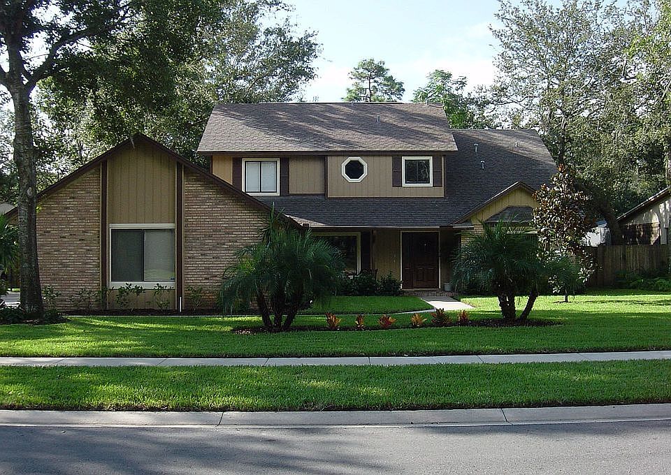 1st image of 1052 Creeks Bend Dr
